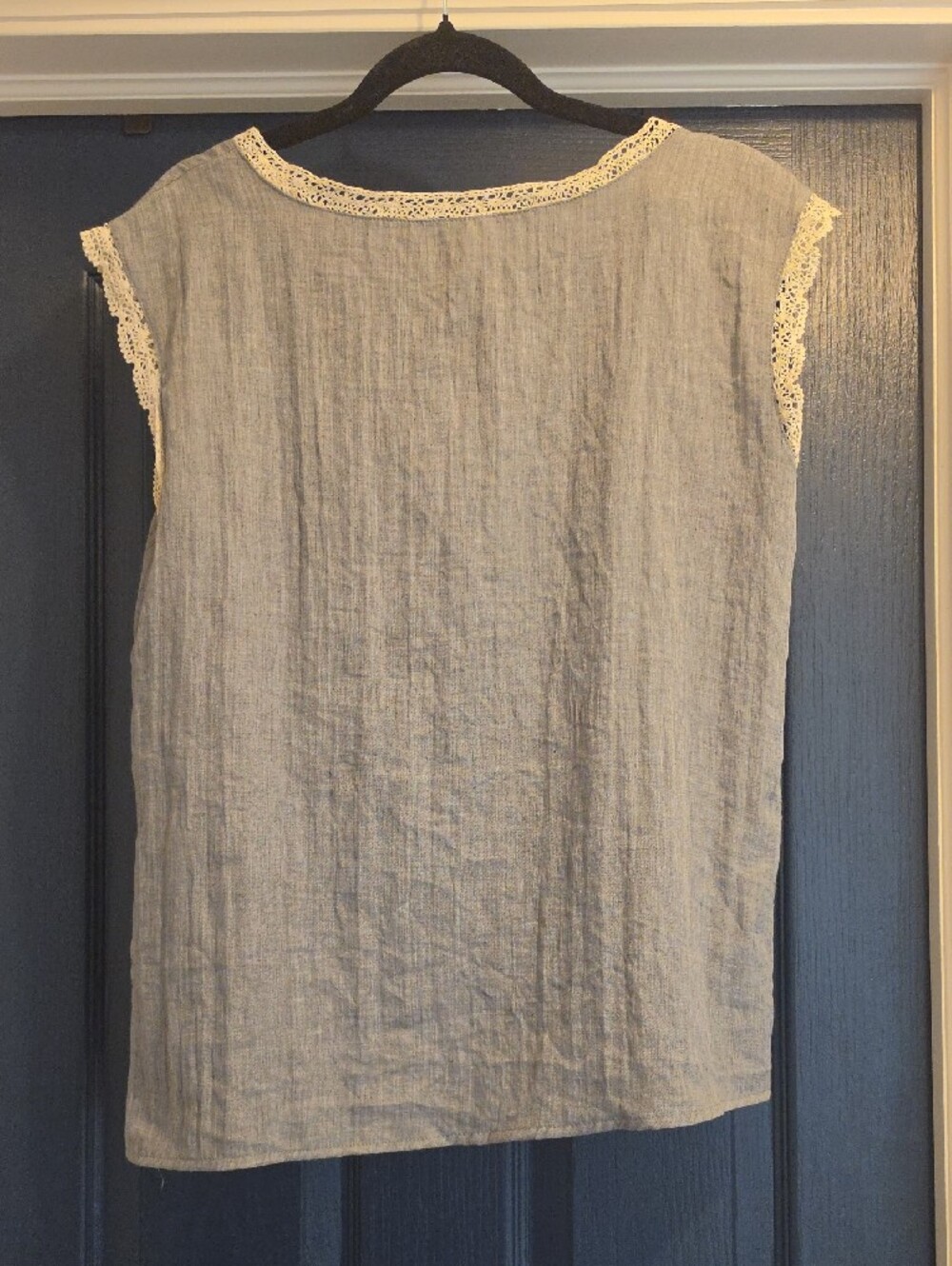 Linen Crochet-Trim Sleeveless Top - Cream - Picture 2 of 4